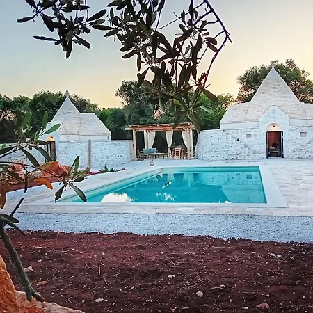 Trulli Chirulli 度假居 *